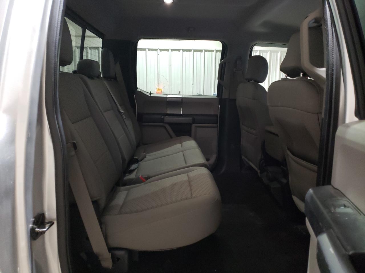 2016 Ford F-150 - Image 10