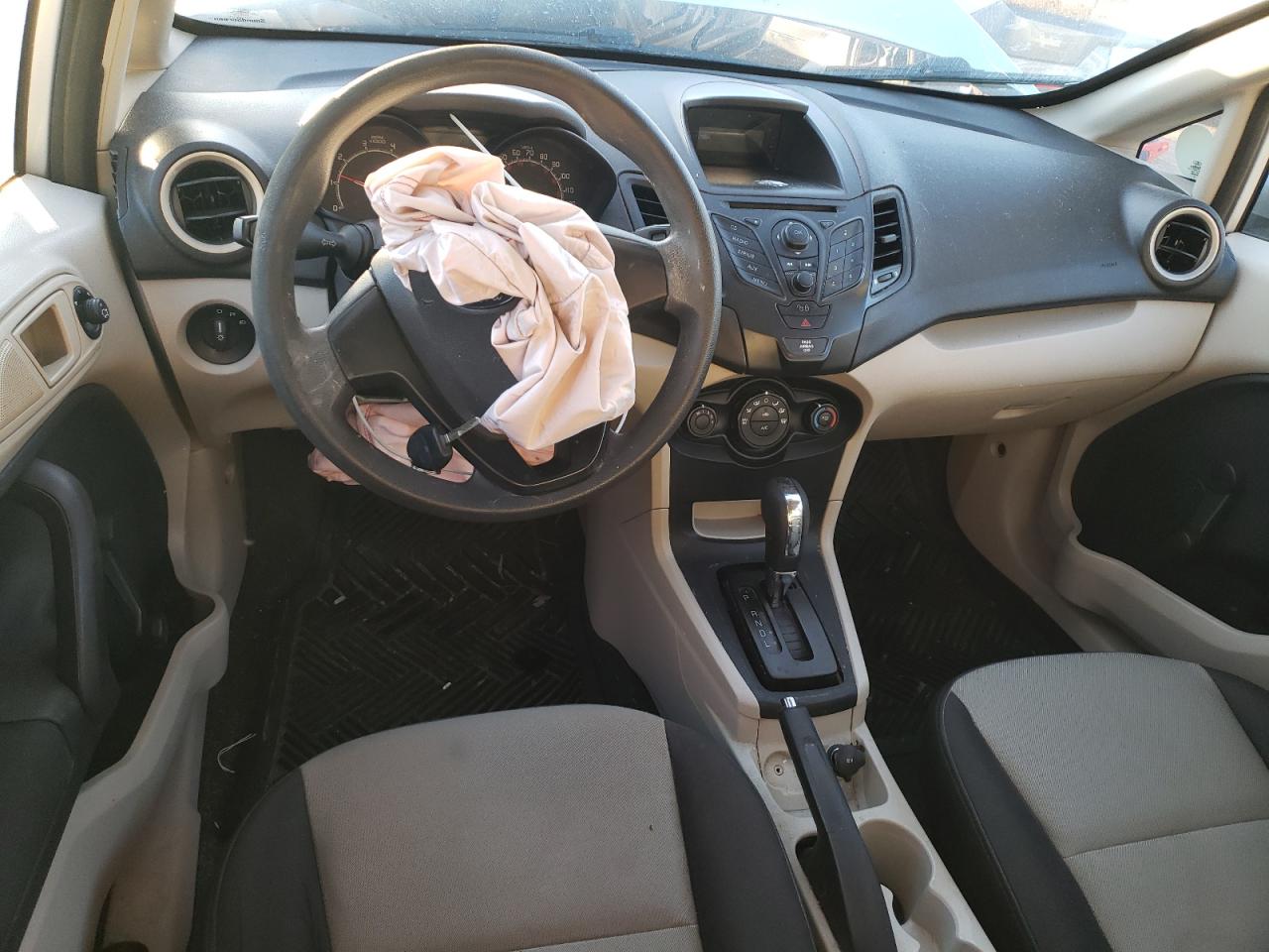 2012 Ford Fiesta - Image 8