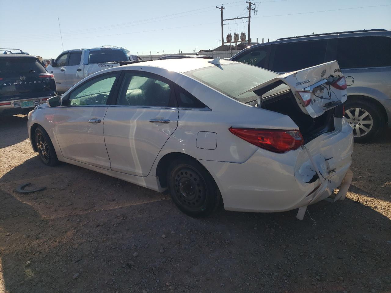 2011 Hyundai Sonata - Image 2