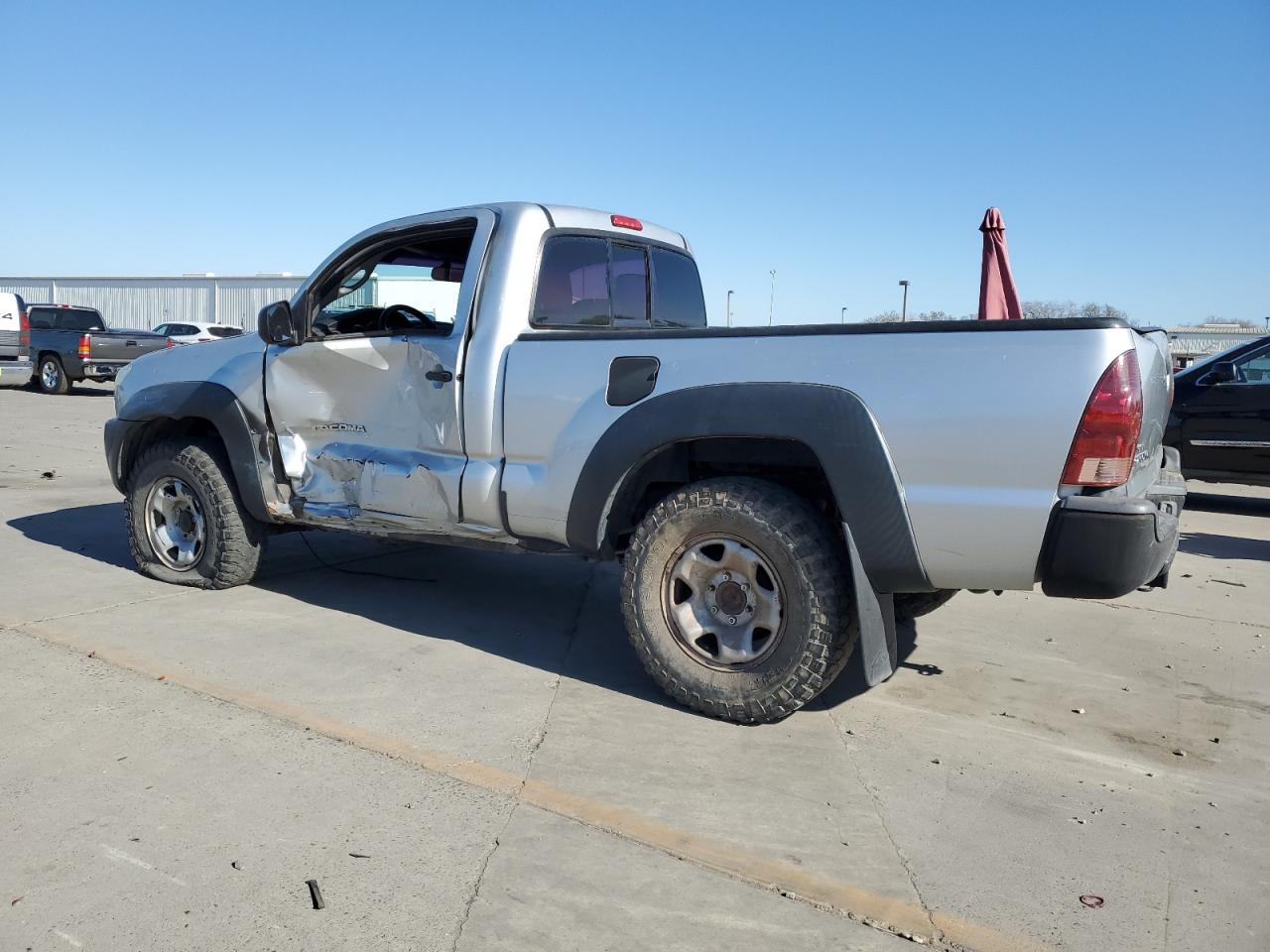 2007 Toyota Tacoma - Image 2