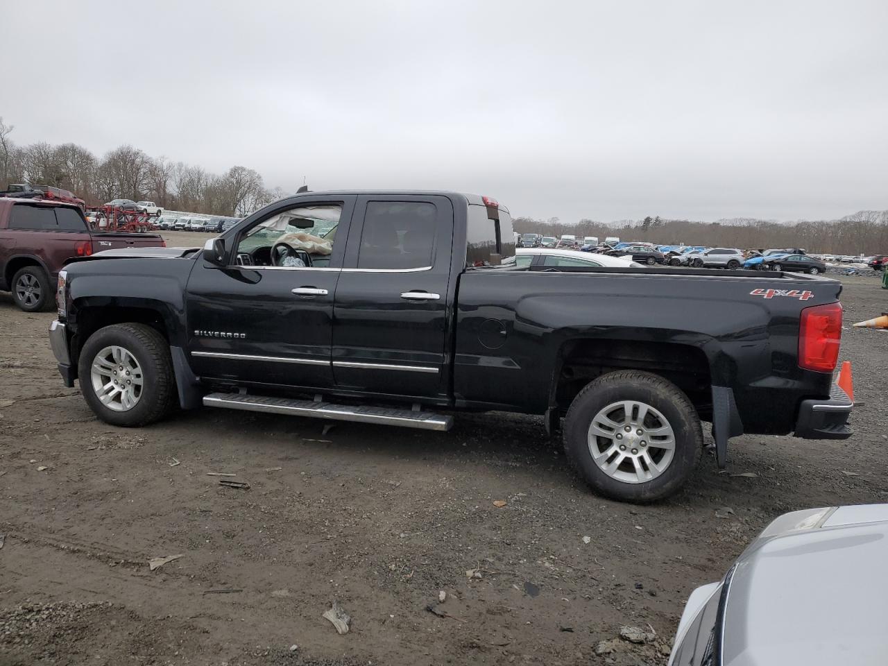 2016 Chevrolet Silverado - Image 2