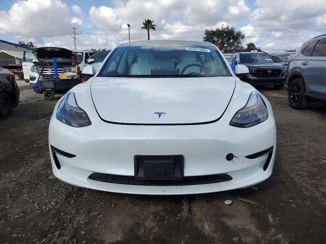  TESLA MODEL 3 2023 Білий