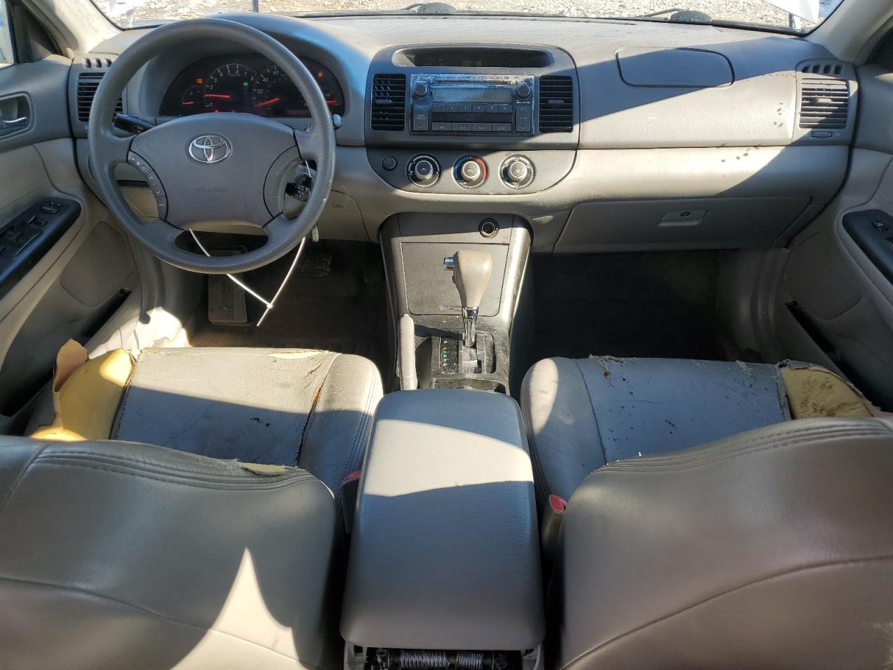 2005 Toyota Camry - Image 8