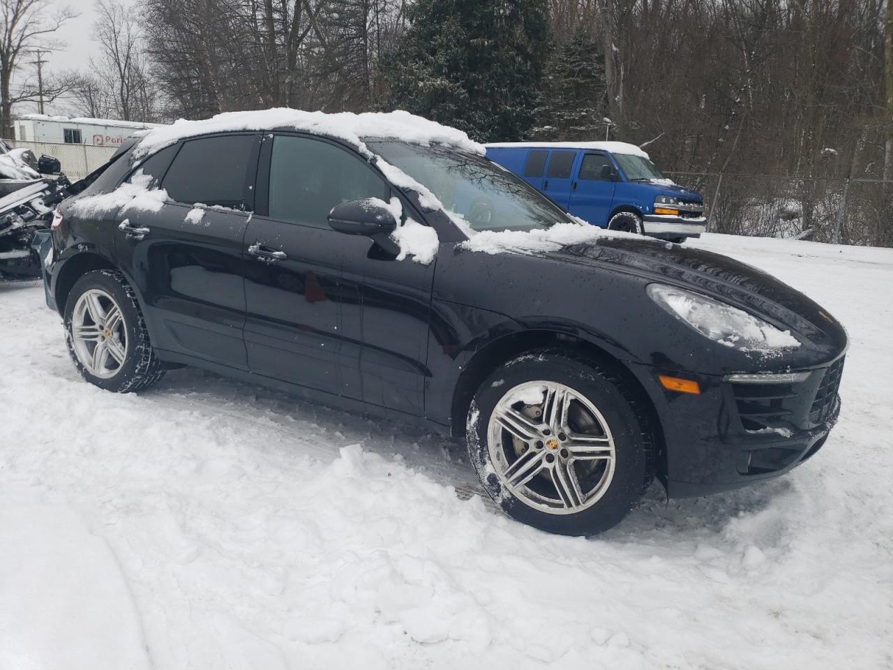 VIN WP1AB2A54GLB50270 2016 PORSCHE MACAN no.4