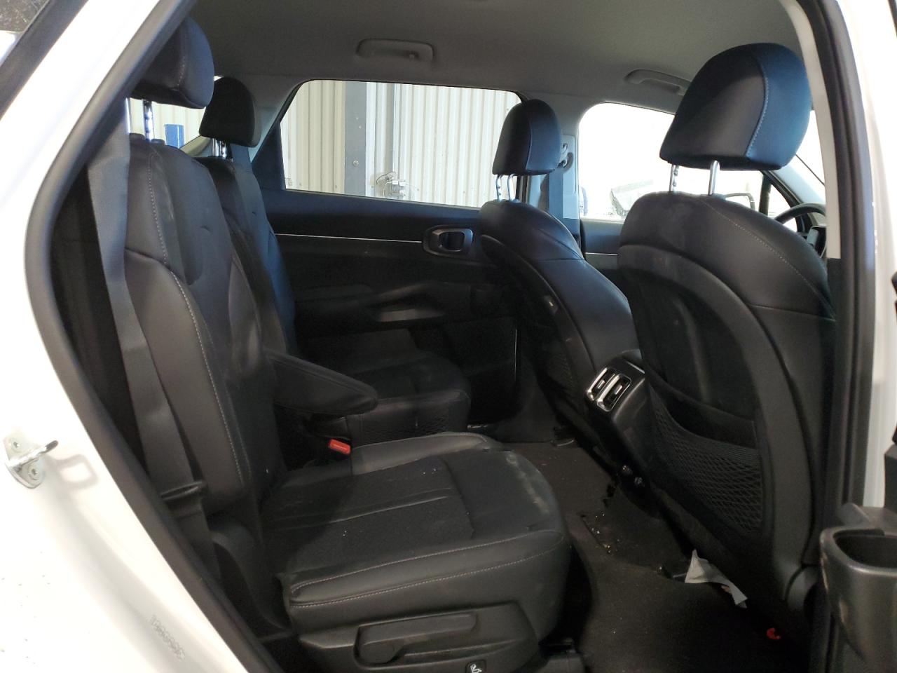 2023 Kia Sorento - Image 11