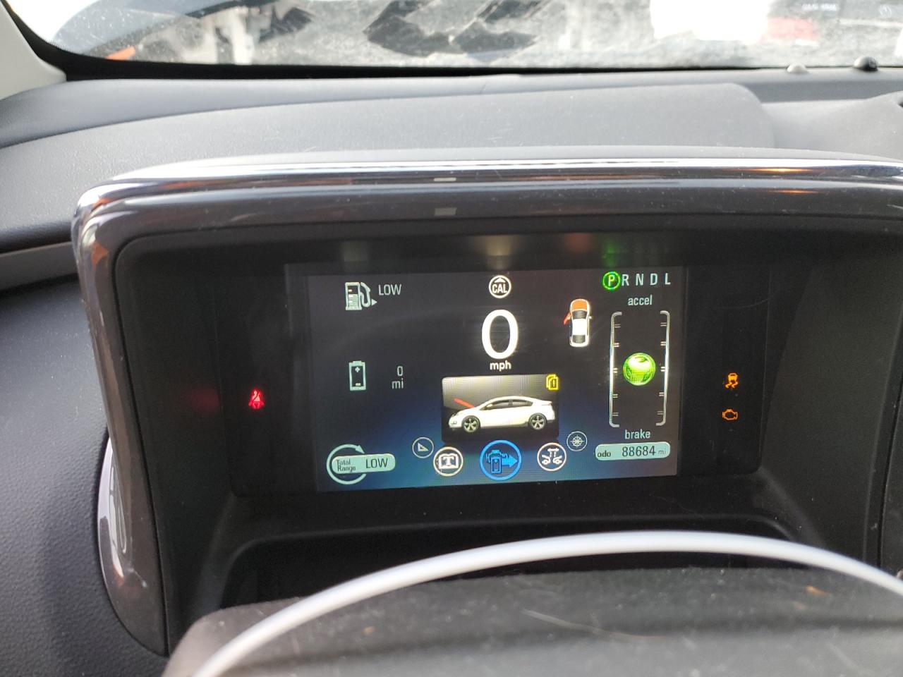2013 Chevrolet Volt - Image 9