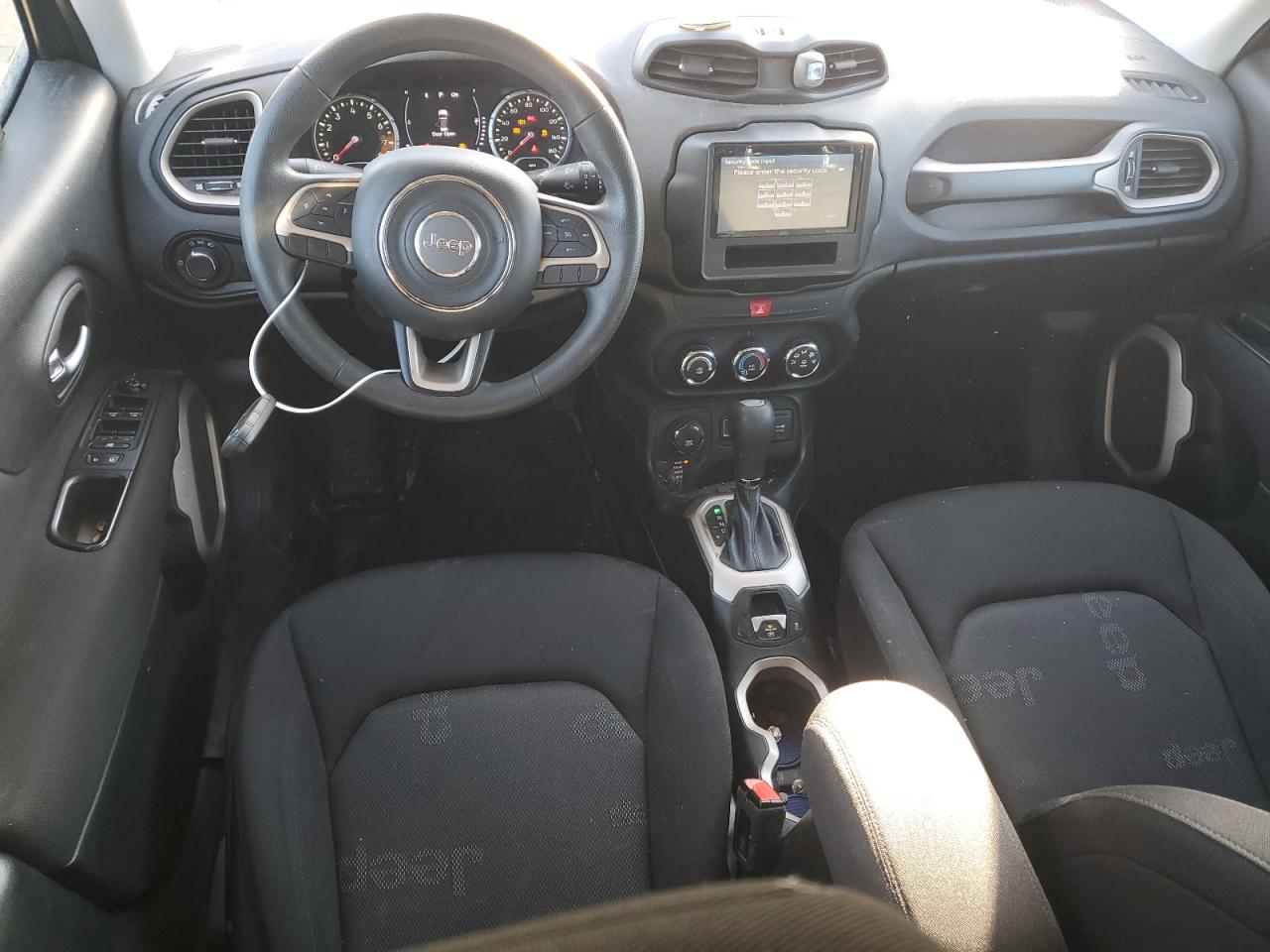 2017 Jeep Renegade - Image 8