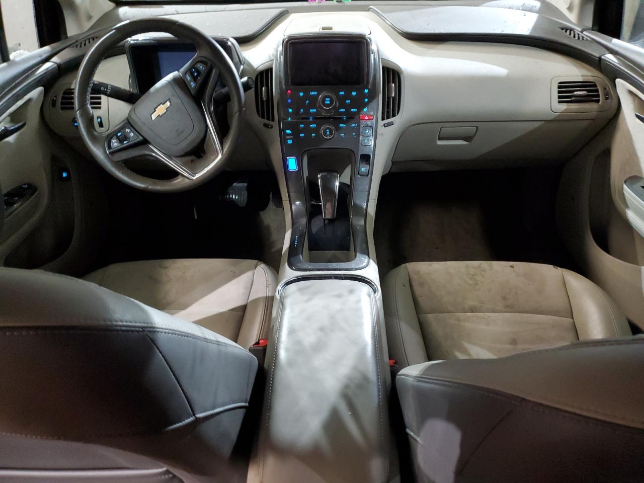 2014 Chevrolet Volt - Image 8