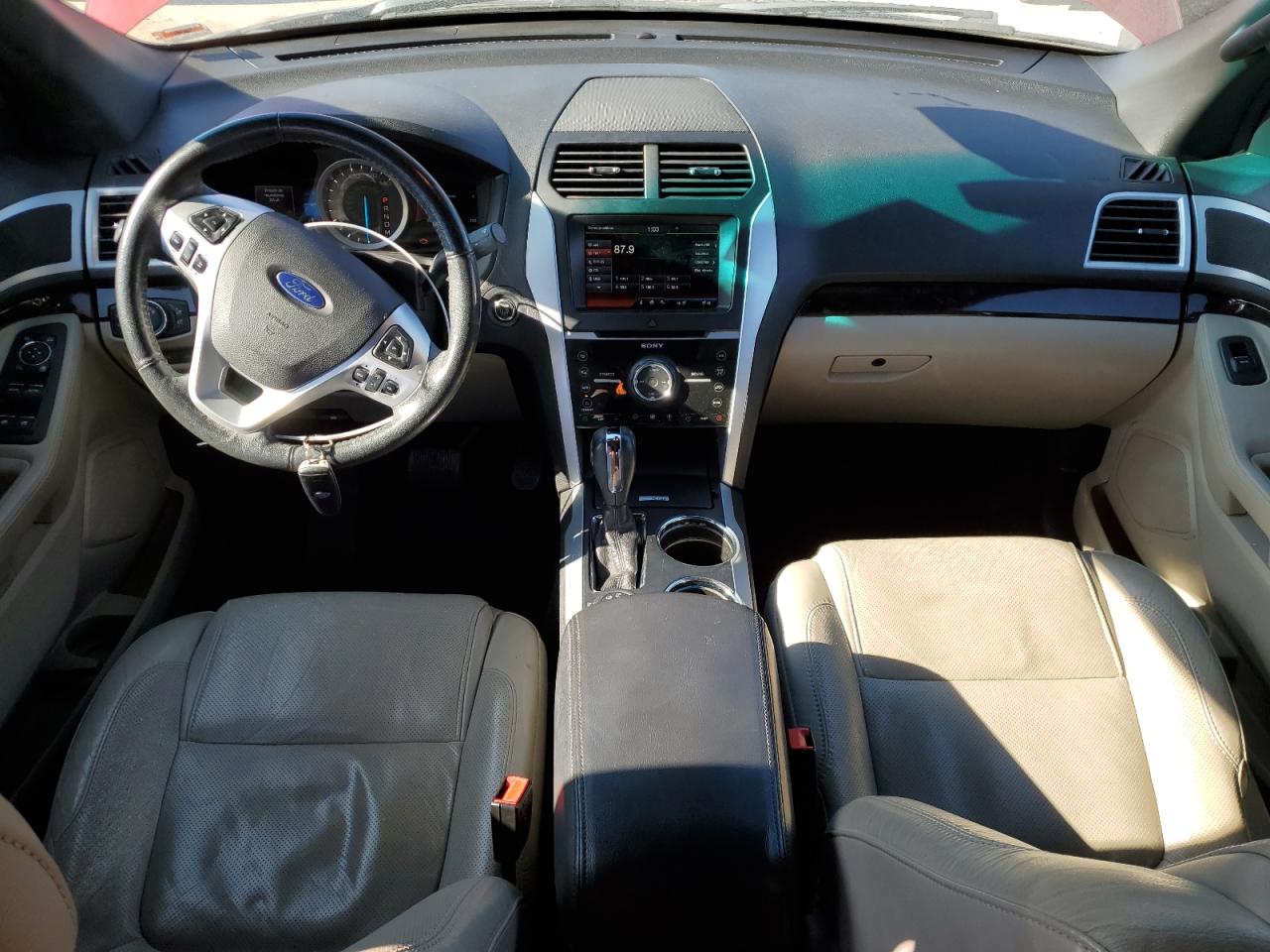 2014 Ford Explorer - Image 8