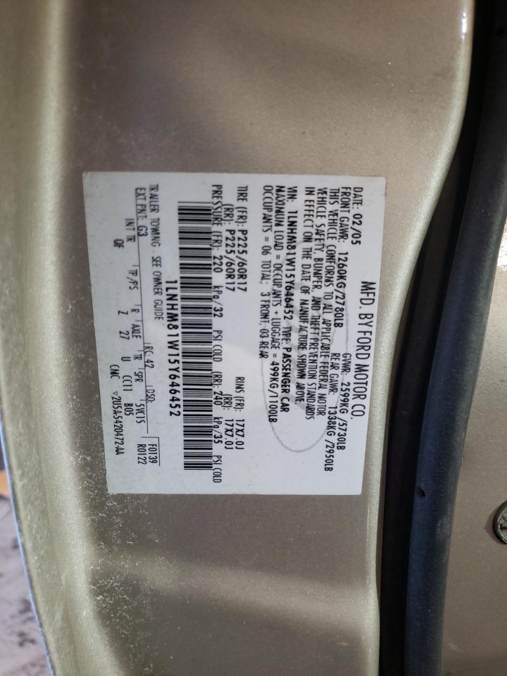 2005 Lincoln Town Car - Image 12