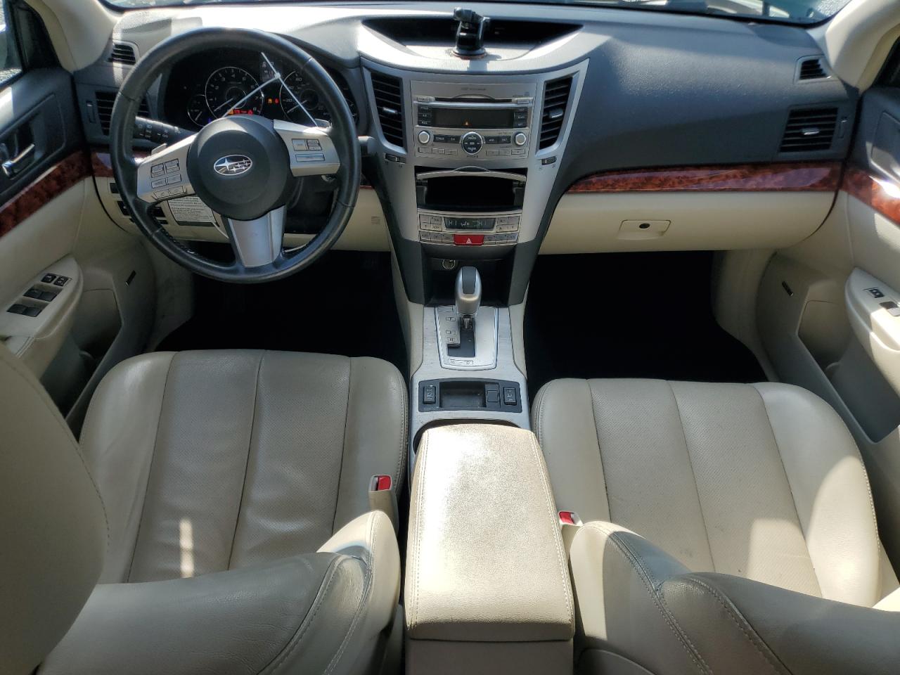 2011 Subaru Outback - Image 8