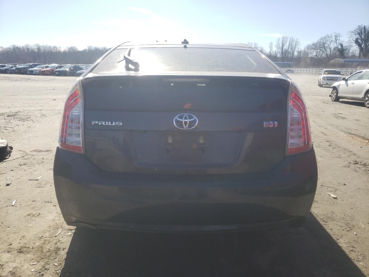 2012 Toyota Prius - Image 6