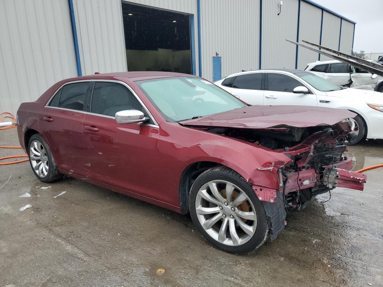 2018 Chrysler 300 - Image 4