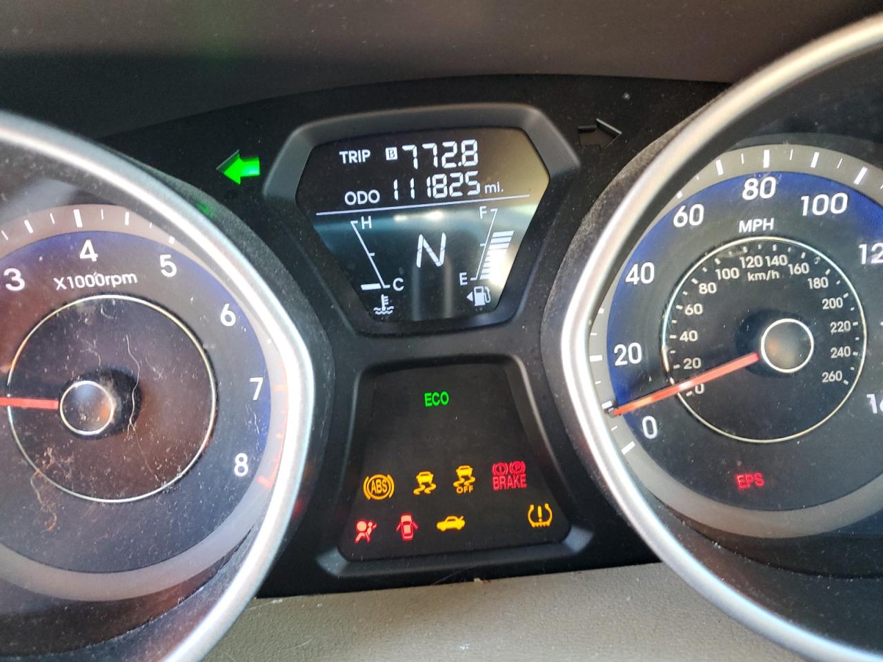 2012 Hyundai Elantra - Image 9