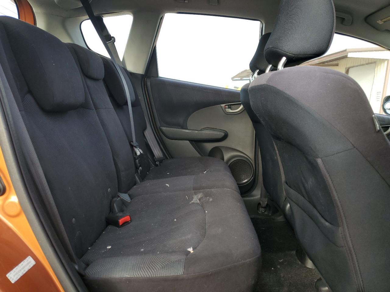 2011 Honda Fit - Image 10