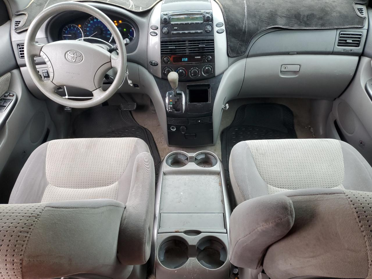 2009 Toyota Sienna - Image 8