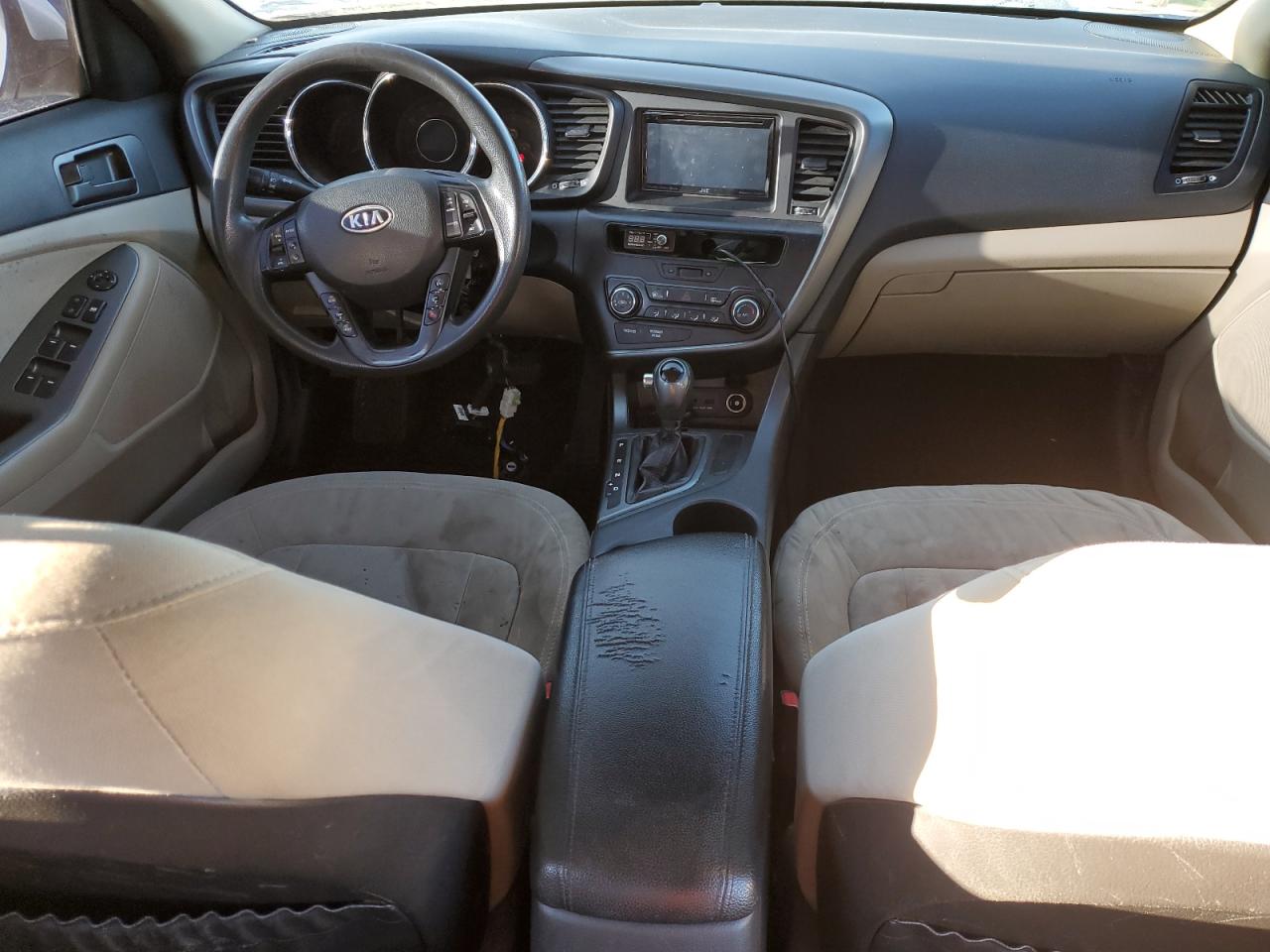 2011 Kia Optima - Image 8