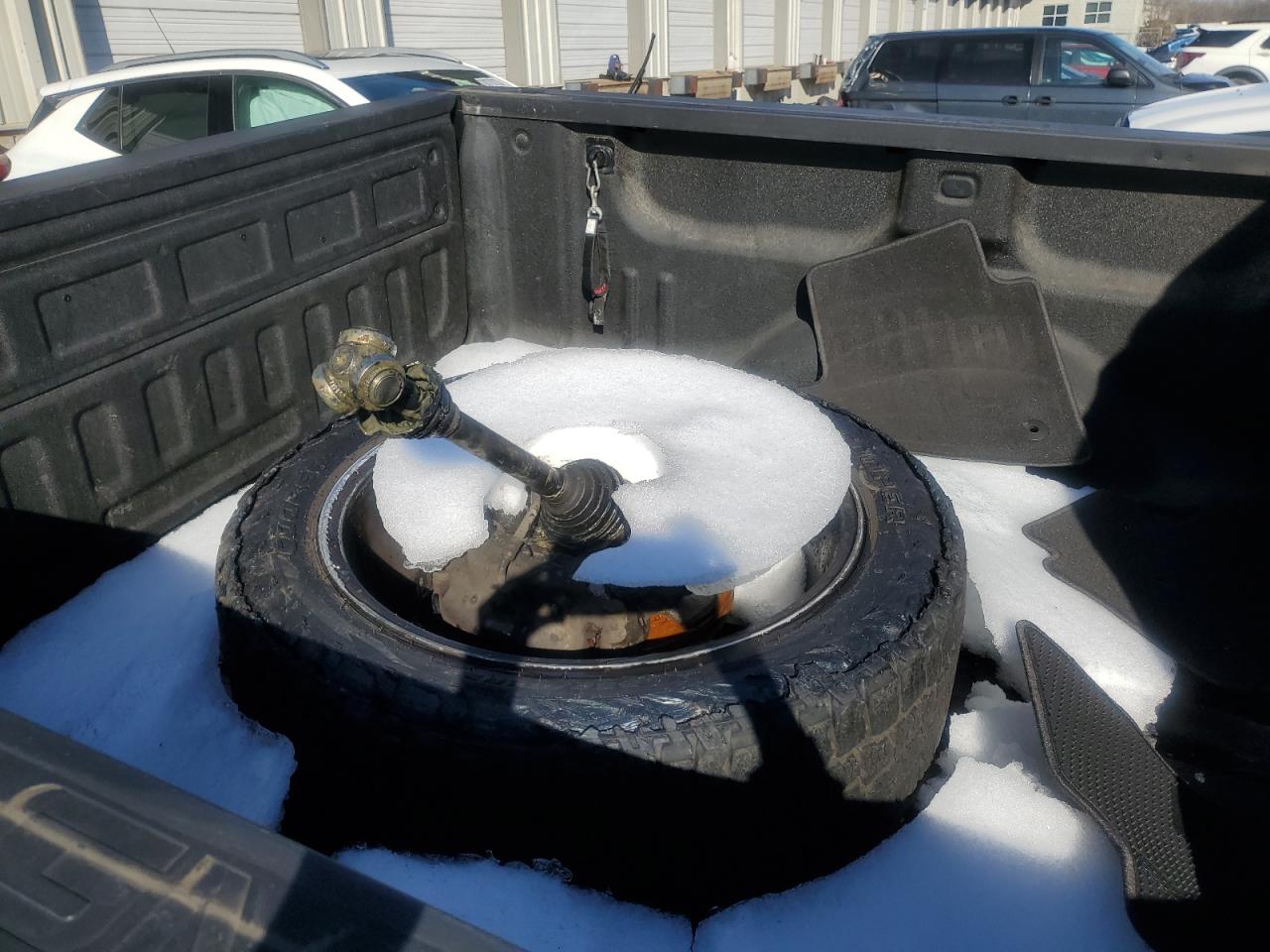 2018 GMC Sierra - Image 14