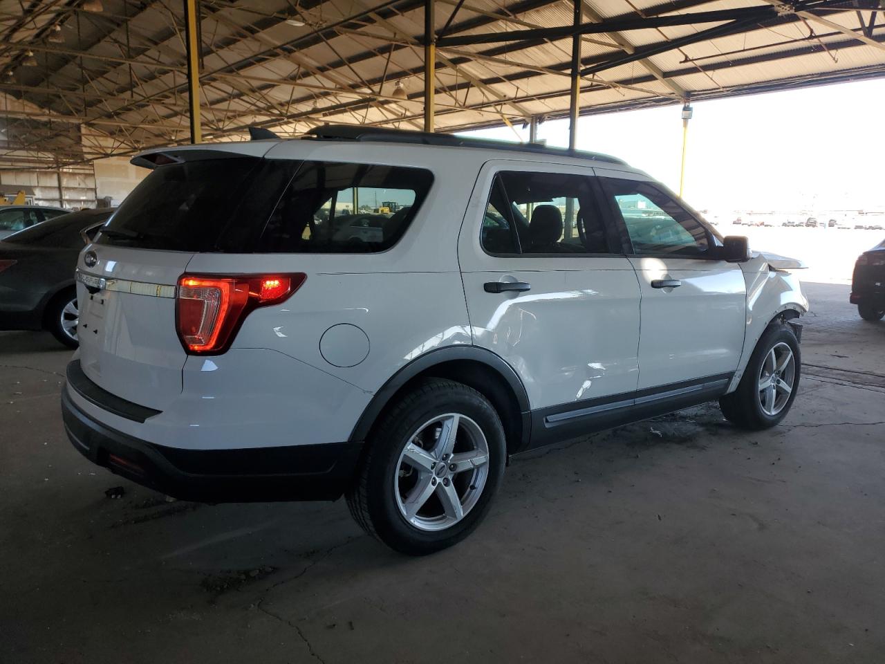 2018 Ford Explorer - Image 3