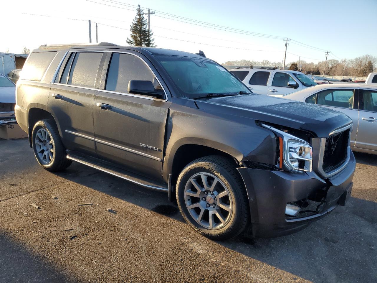 2015 GMC Yukon - Image 4