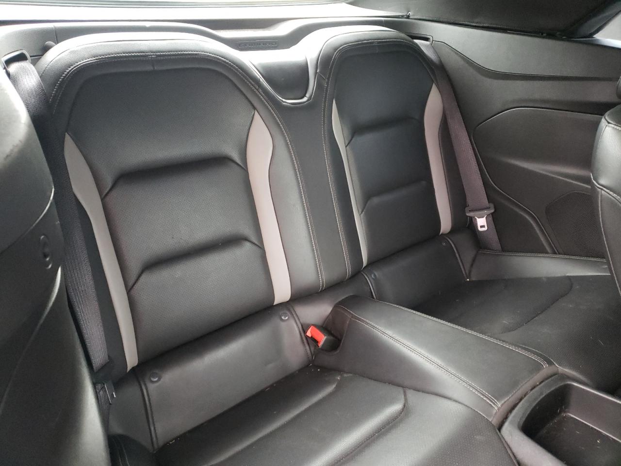 2019 Chevrolet Camaro - Image 10