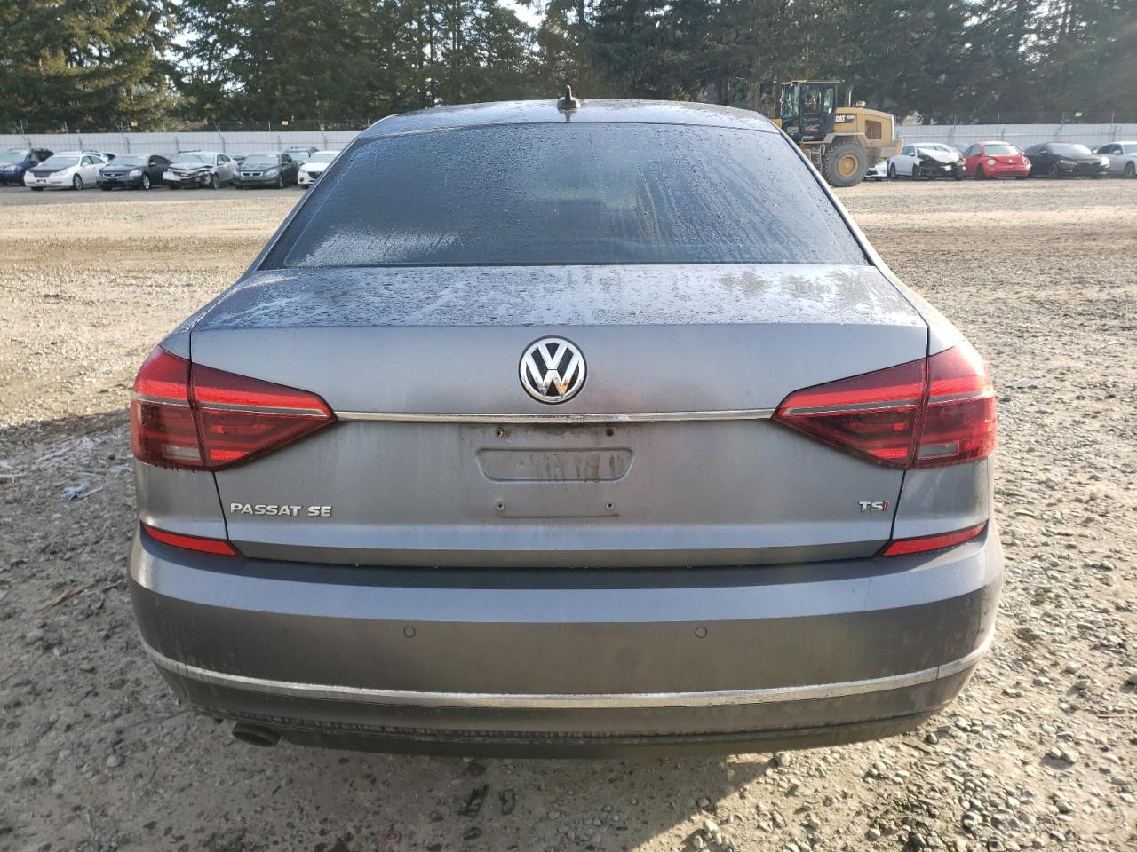 2017 Volkswagen Passat - Image 6