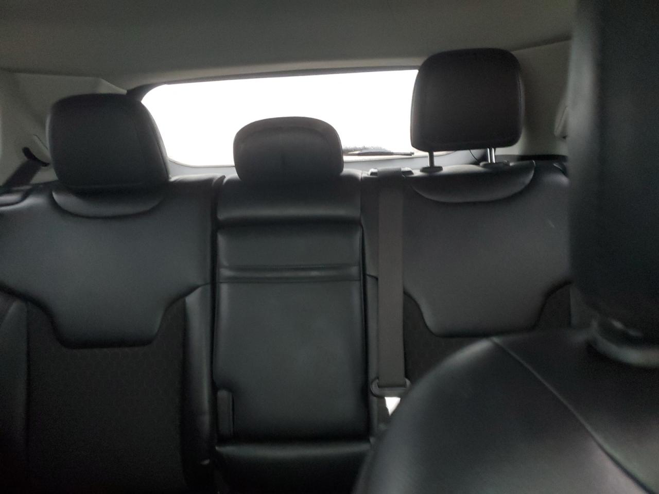 2020 Jeep Compass - Image 10