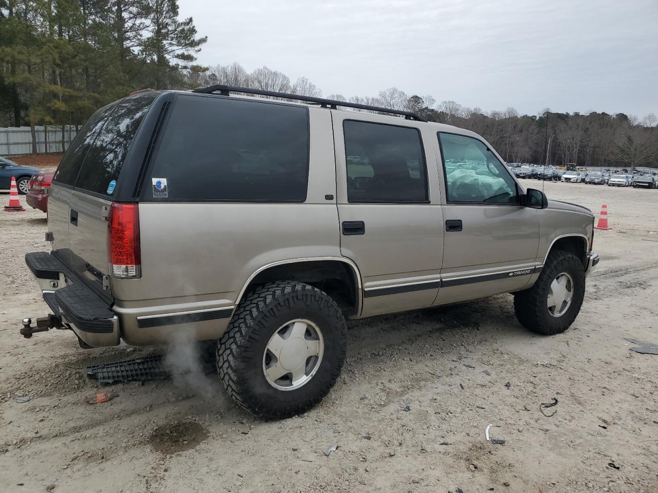 1999 Chevrolet Tahoe - Image 3