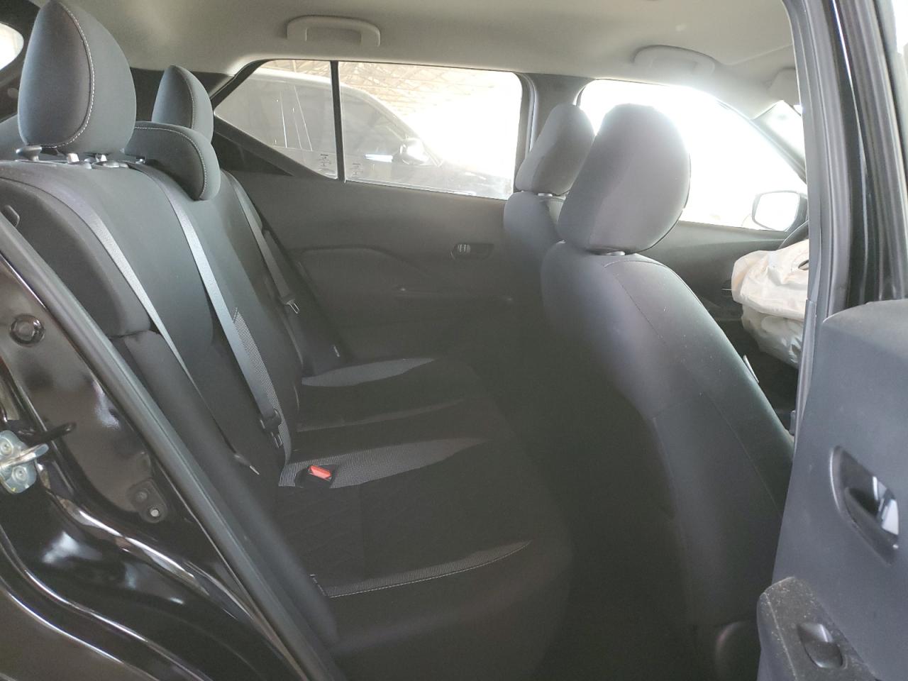 2020 Nissan Kicks - Image 11