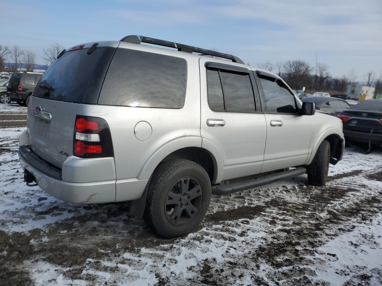 2010 Ford Explorer - Image 3