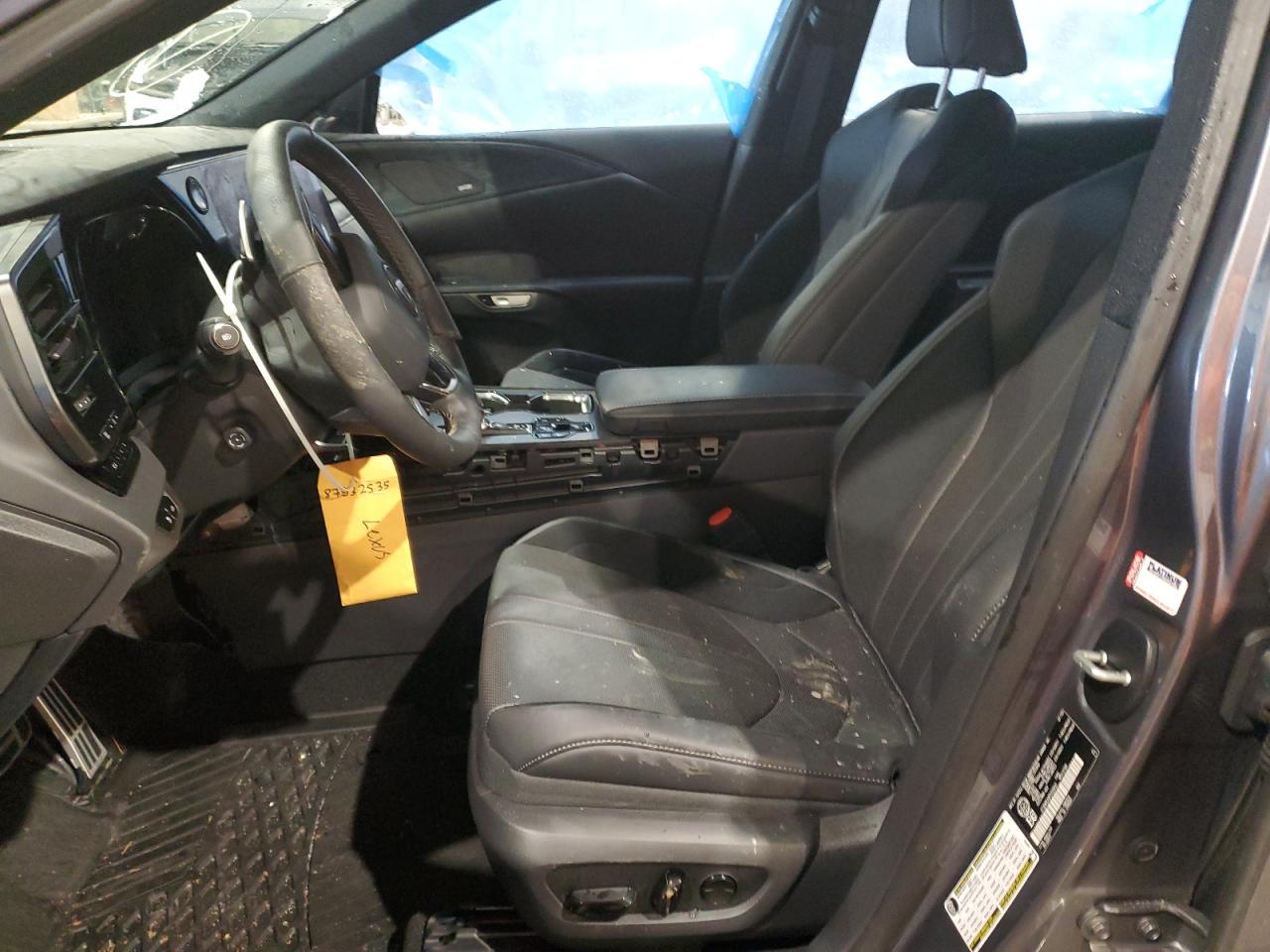 2023 Lexus RX - Image 7