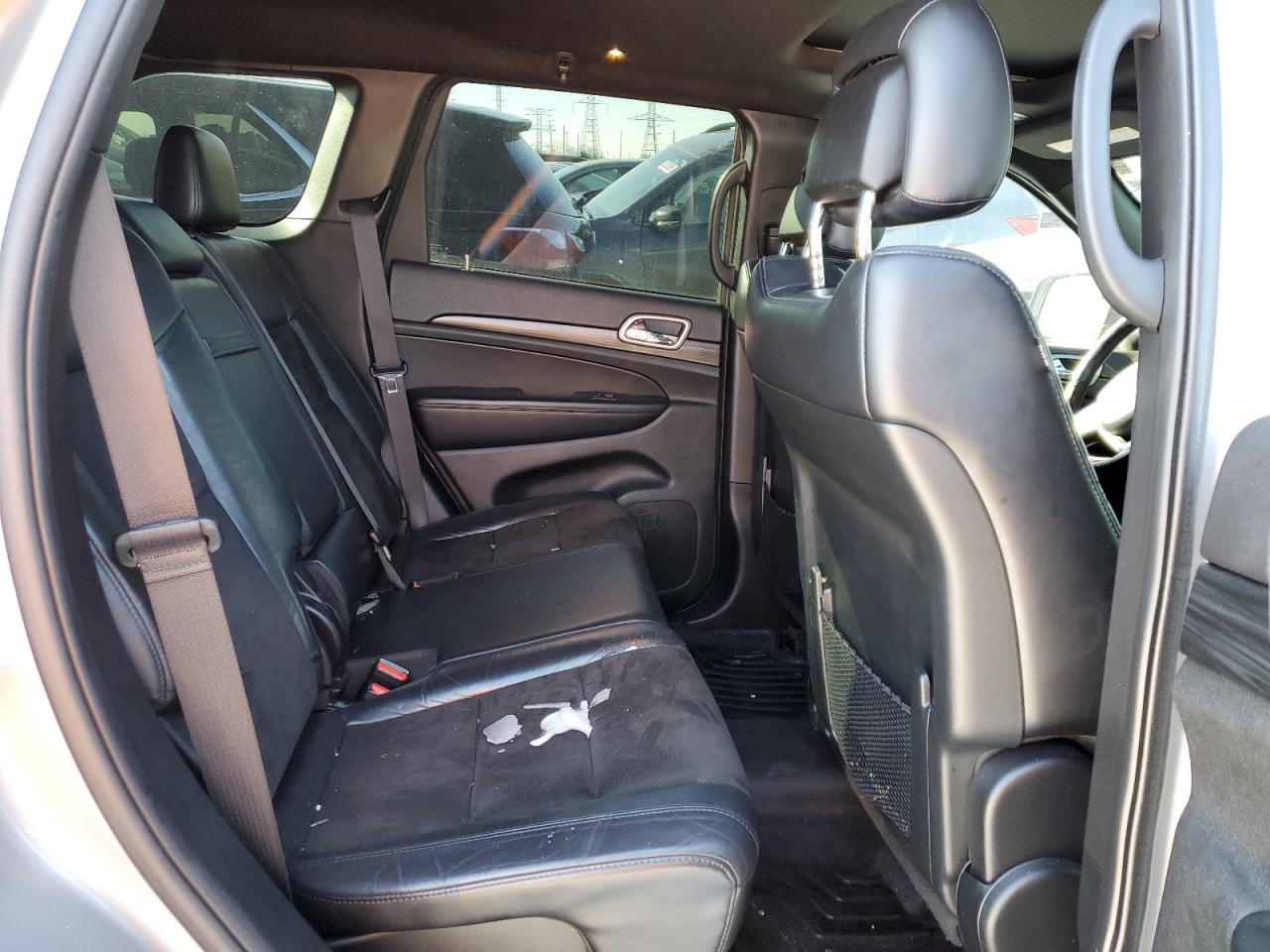 2020 Jeep Grand Cherokee - Image 10
