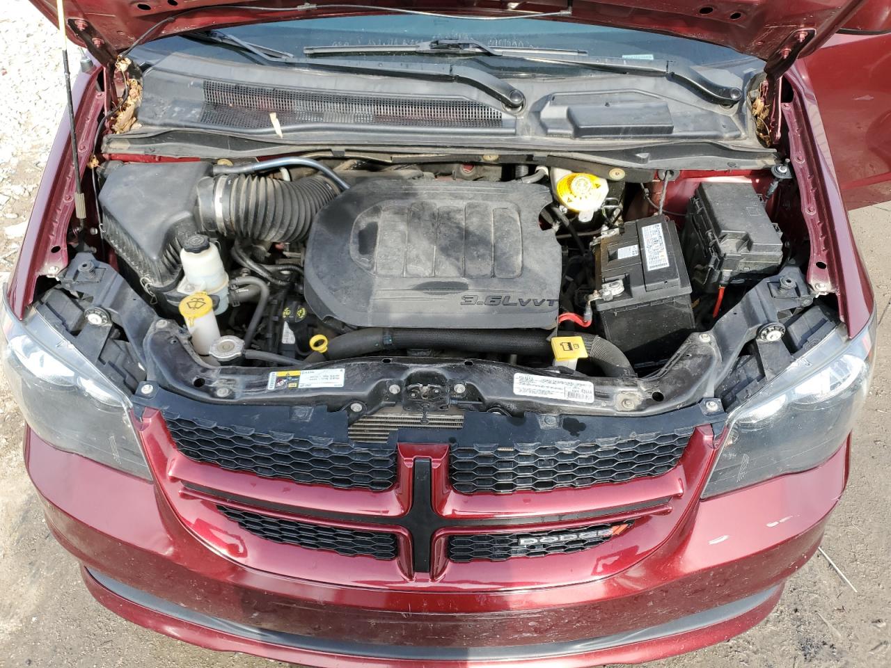 2019 Dodge Caravan - Image 12