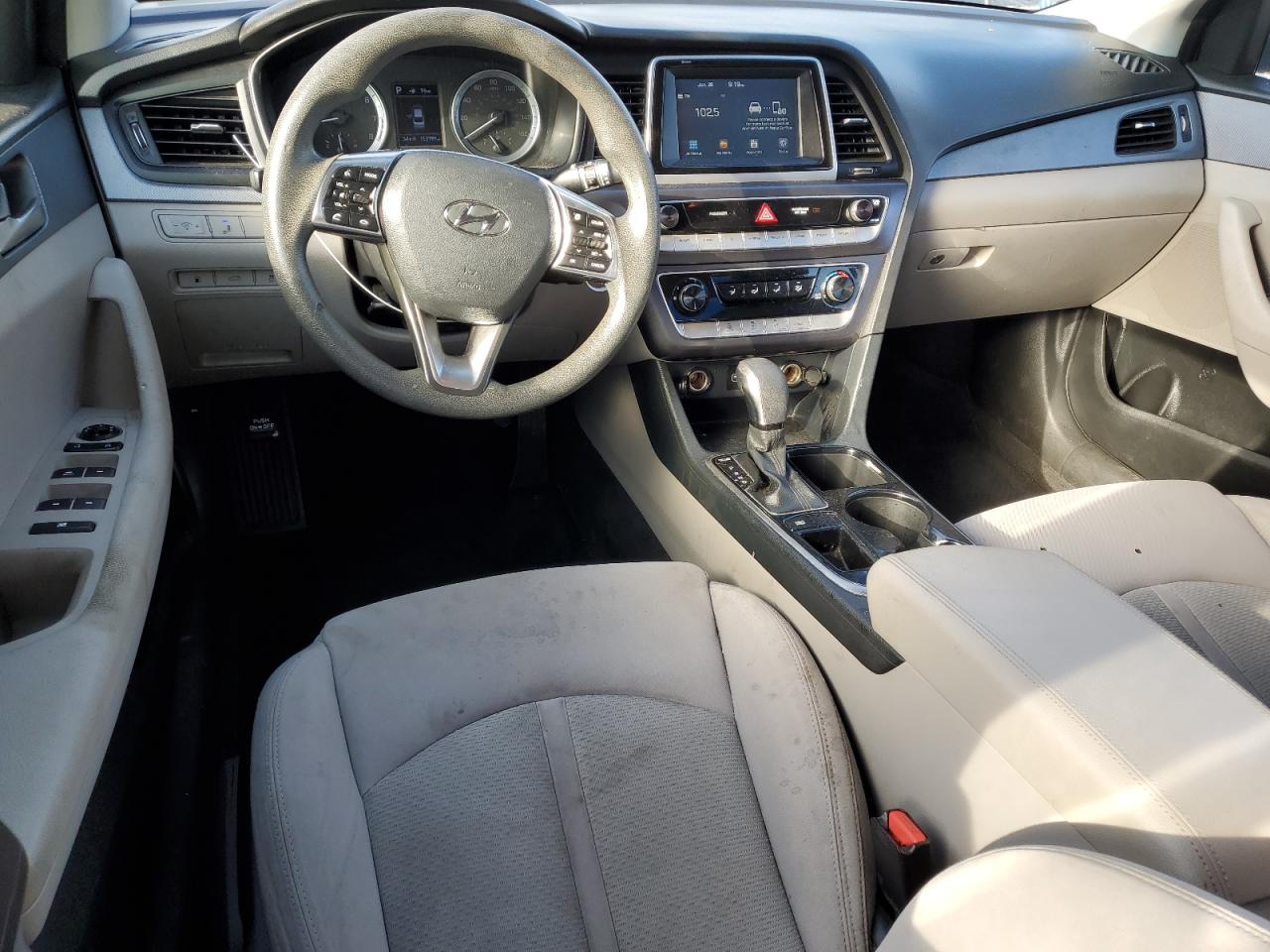2018 Hyundai Sonata - Image 8