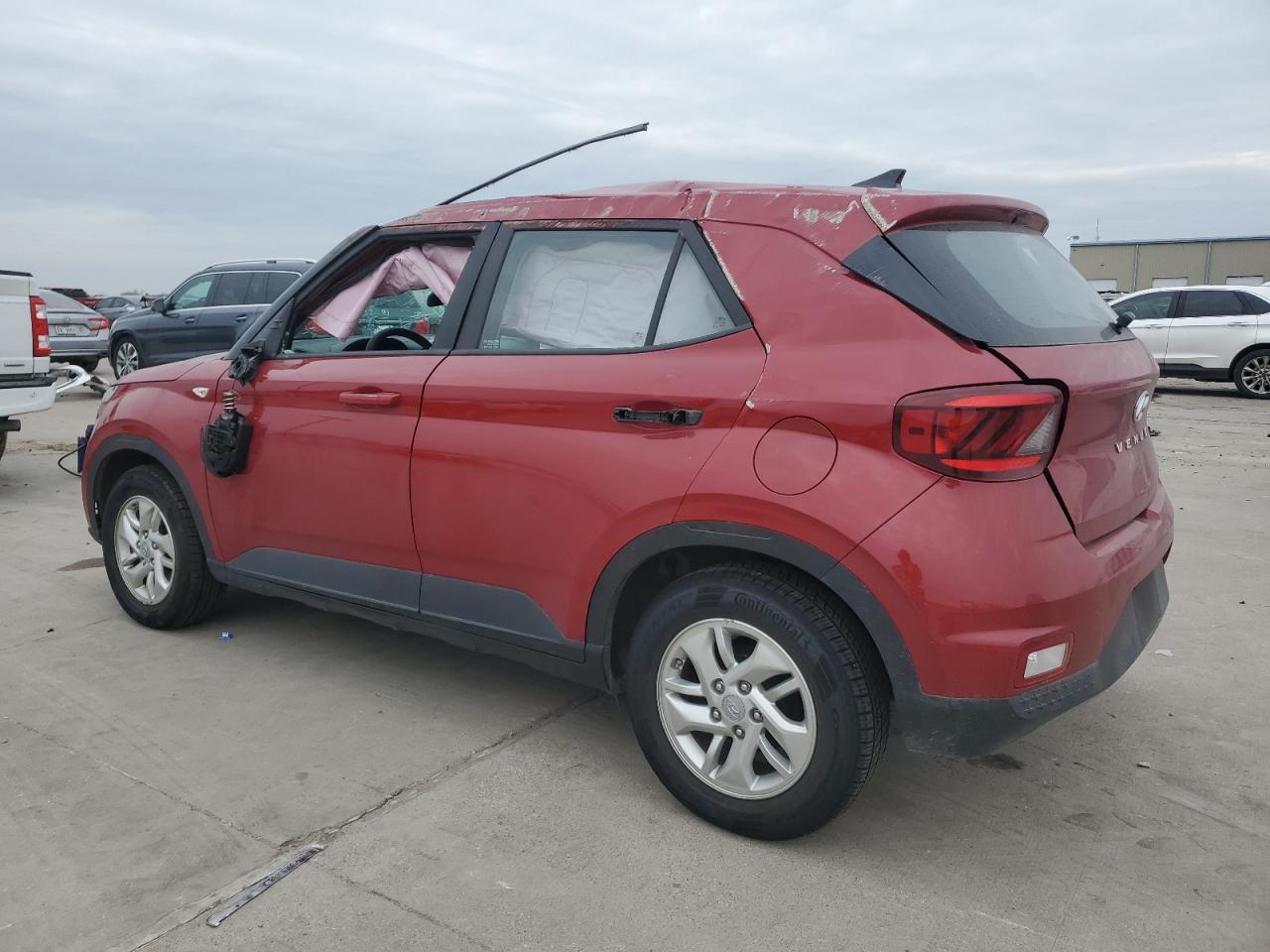2021 Hyundai Venue - Image 2