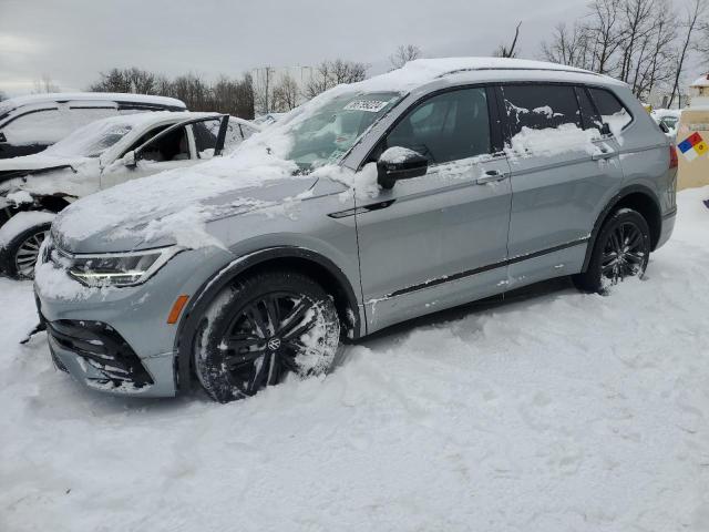  VOLKSWAGEN TIGUAN 2022 Srebrny