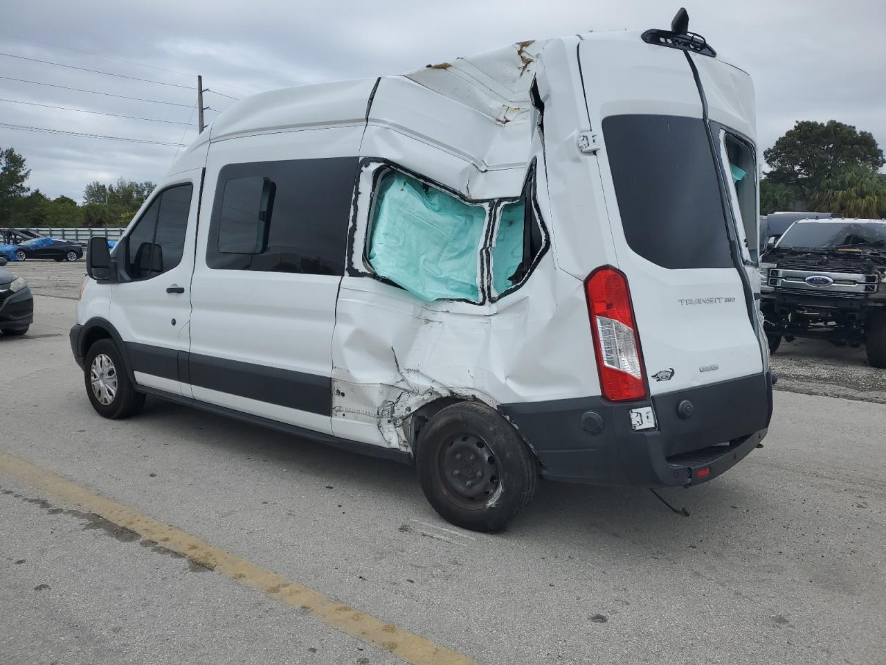 2019 Ford Transit - Image 2