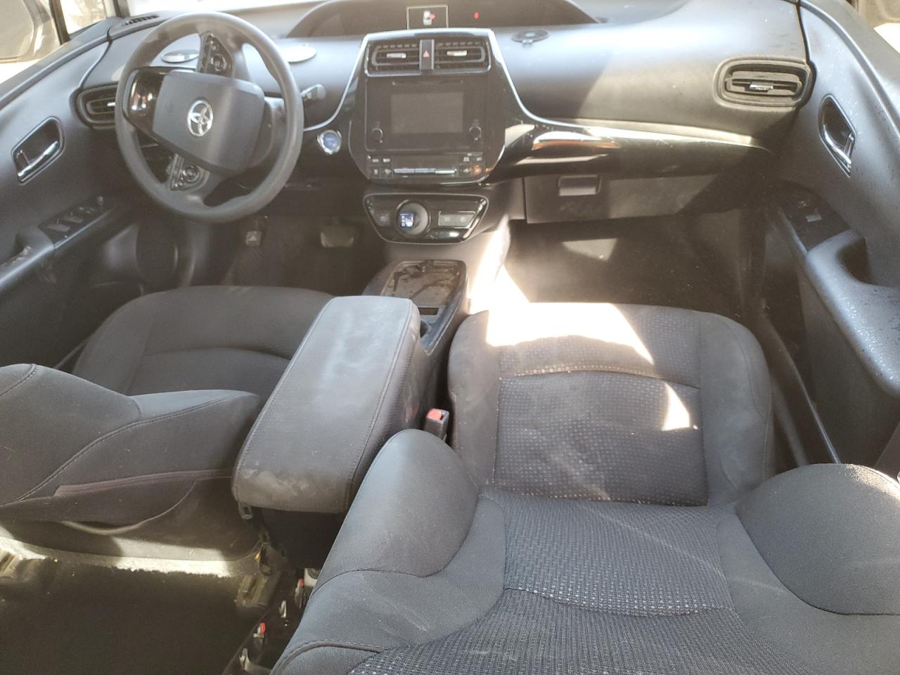 2019 Toyota Prius - Image 8