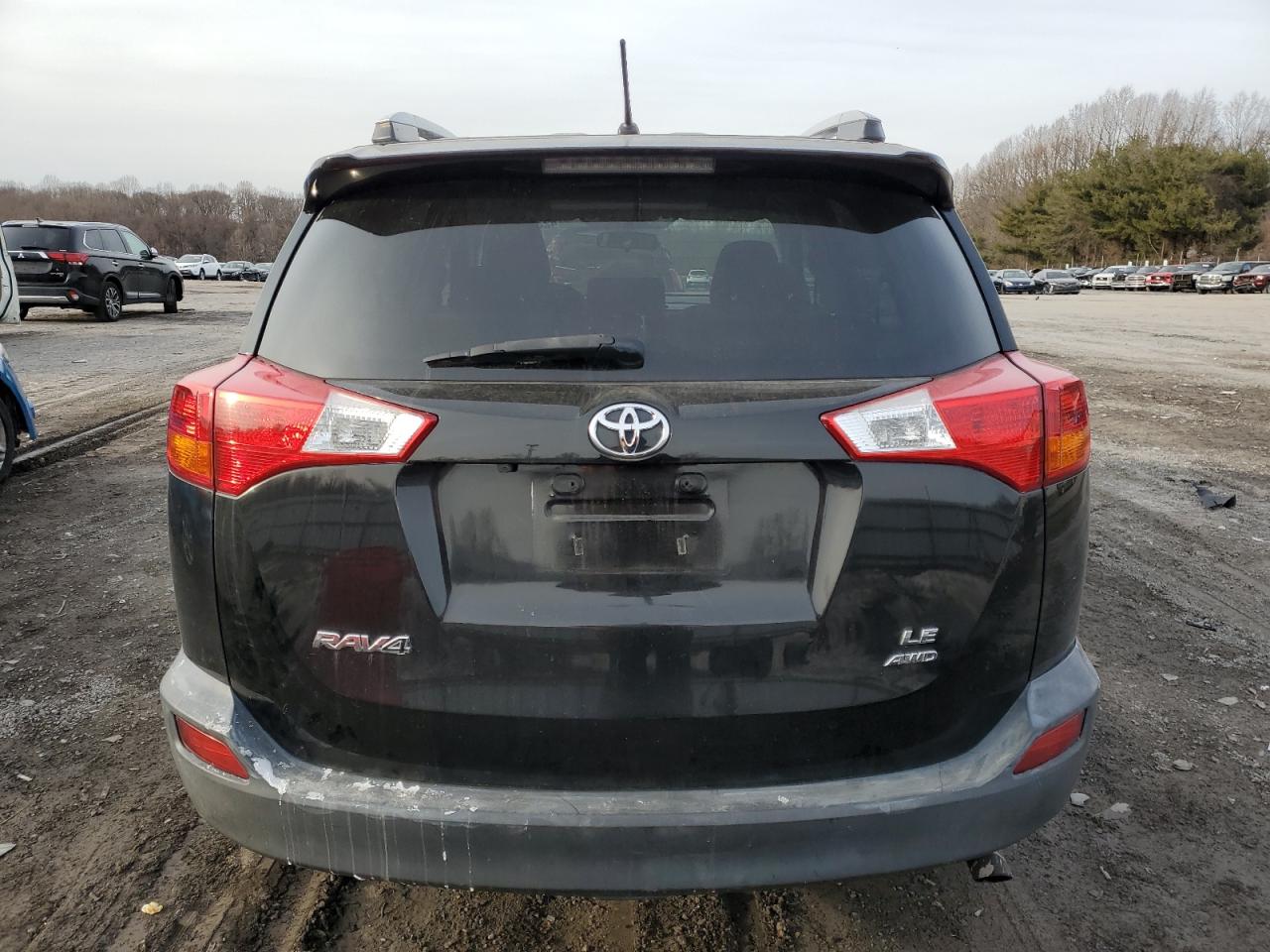 2015 Toyota RAV 4 - Image 6