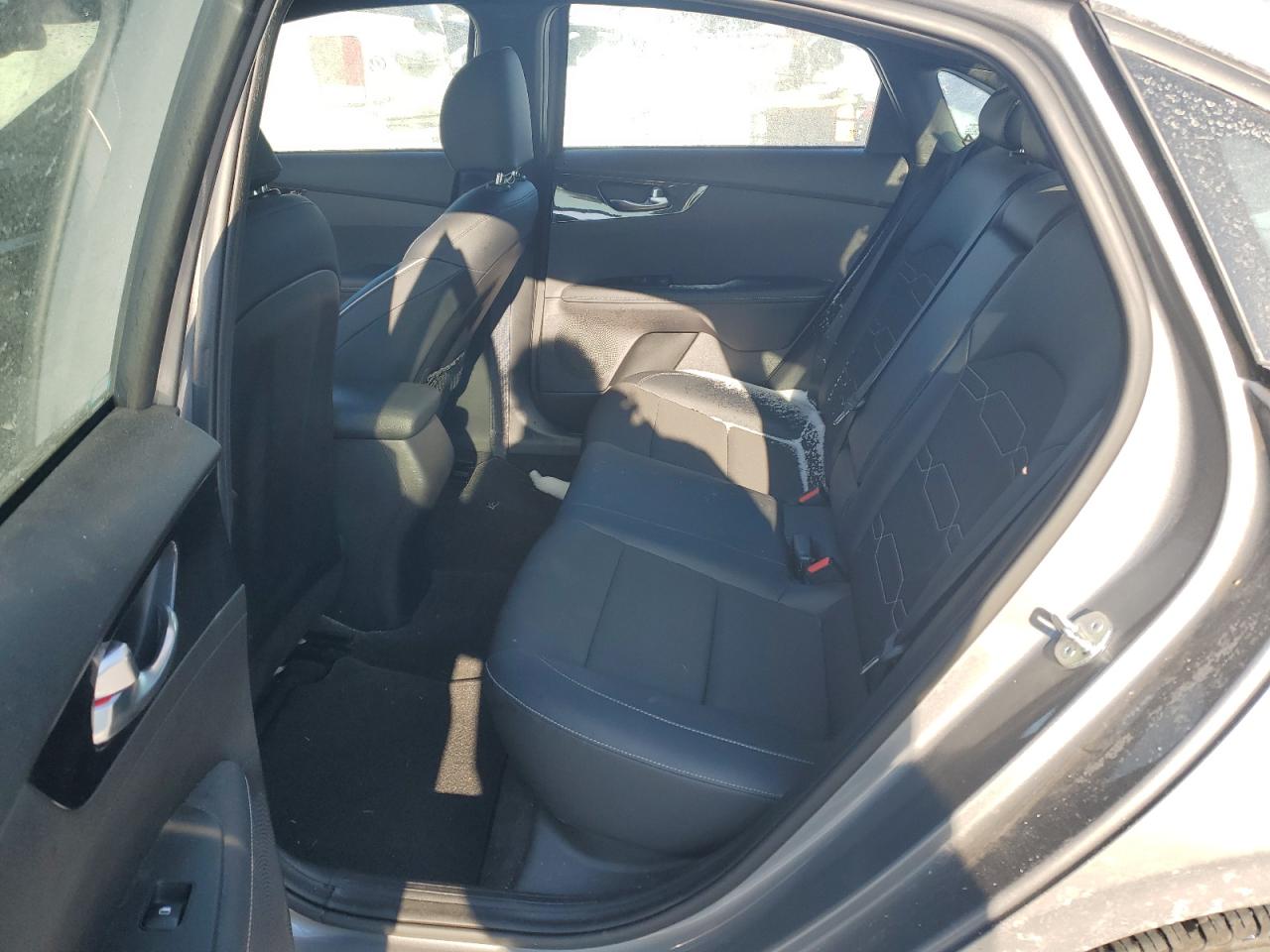 2023 Kia Forte - Image 10