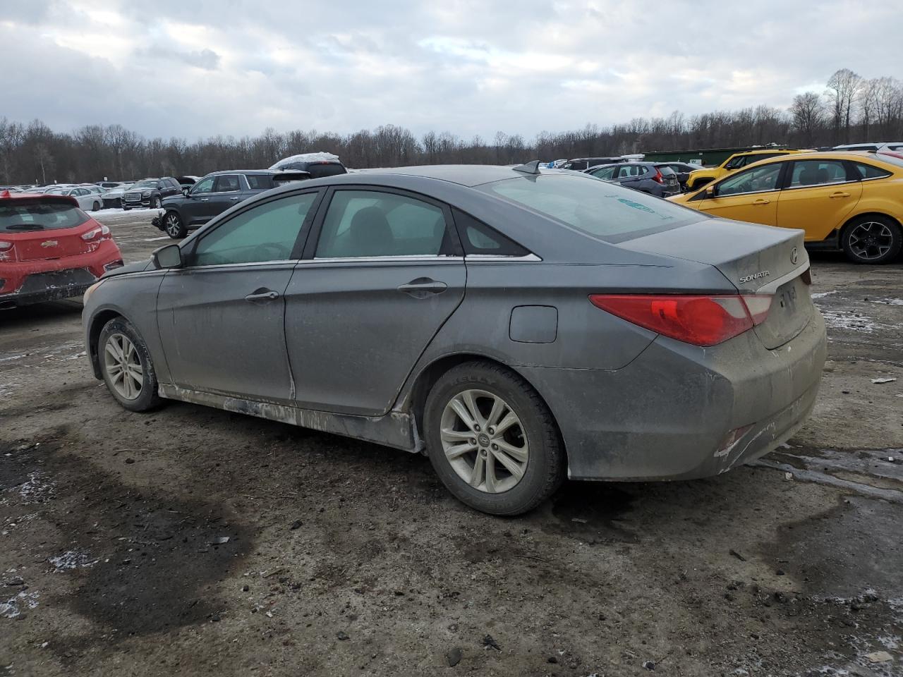 2014 Hyundai Sonata - Image 2