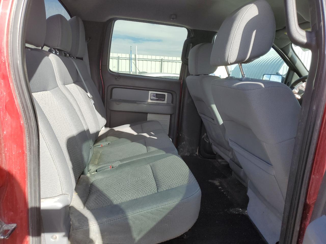 2011 Ford F-150 - Image 10