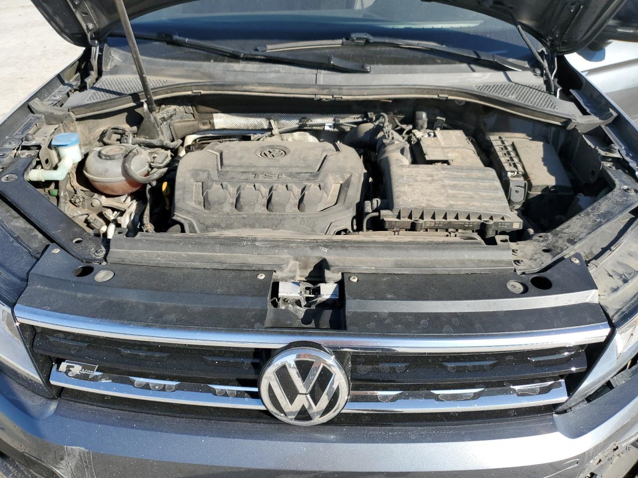 2021 Volkswagen Tiguan - Image 13