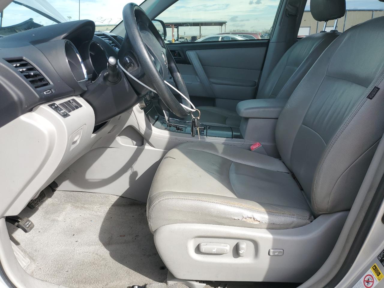 2009 Toyota Highlander - Image 7