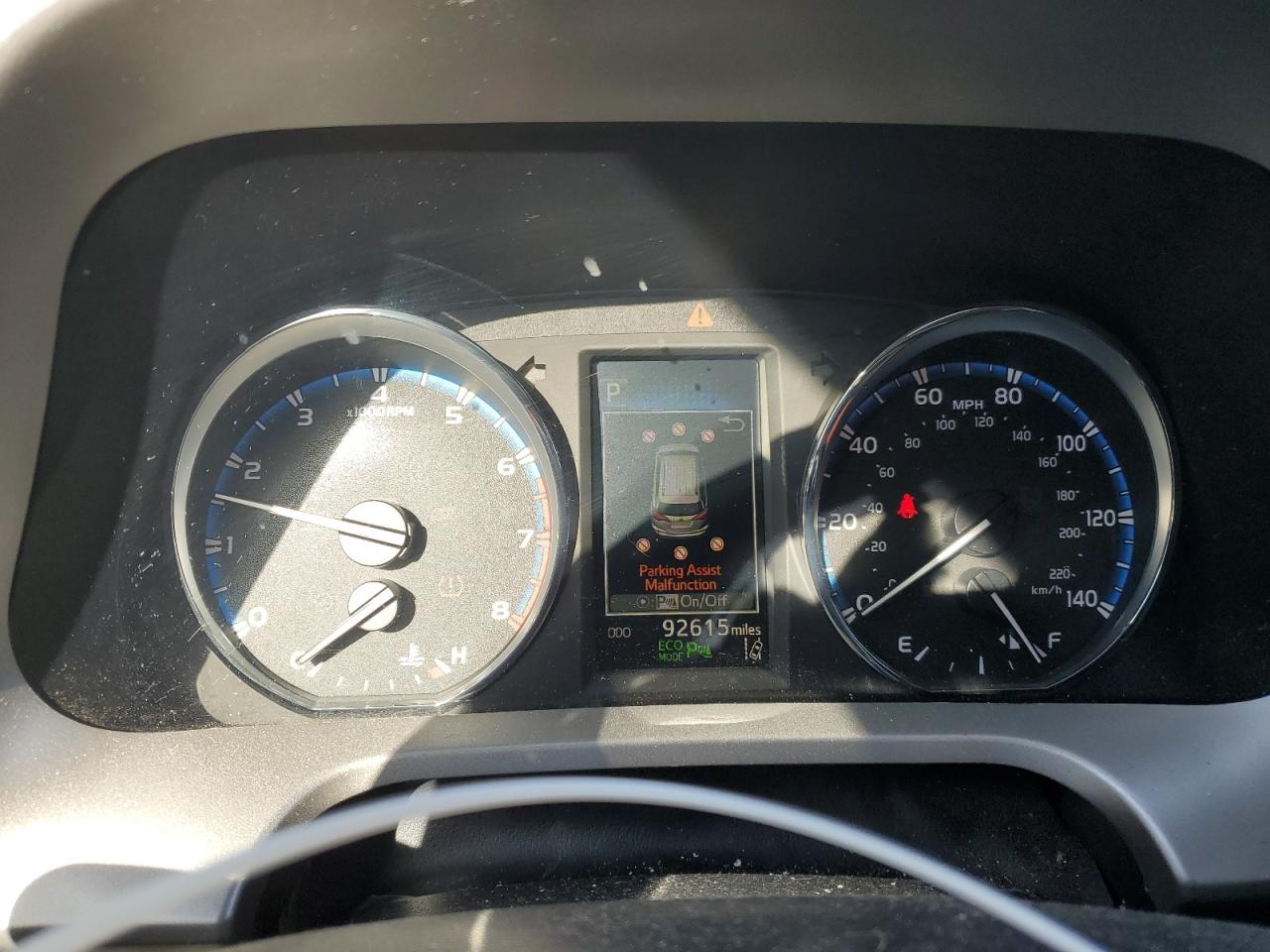 2016 Toyota RAV 4 - Image 9