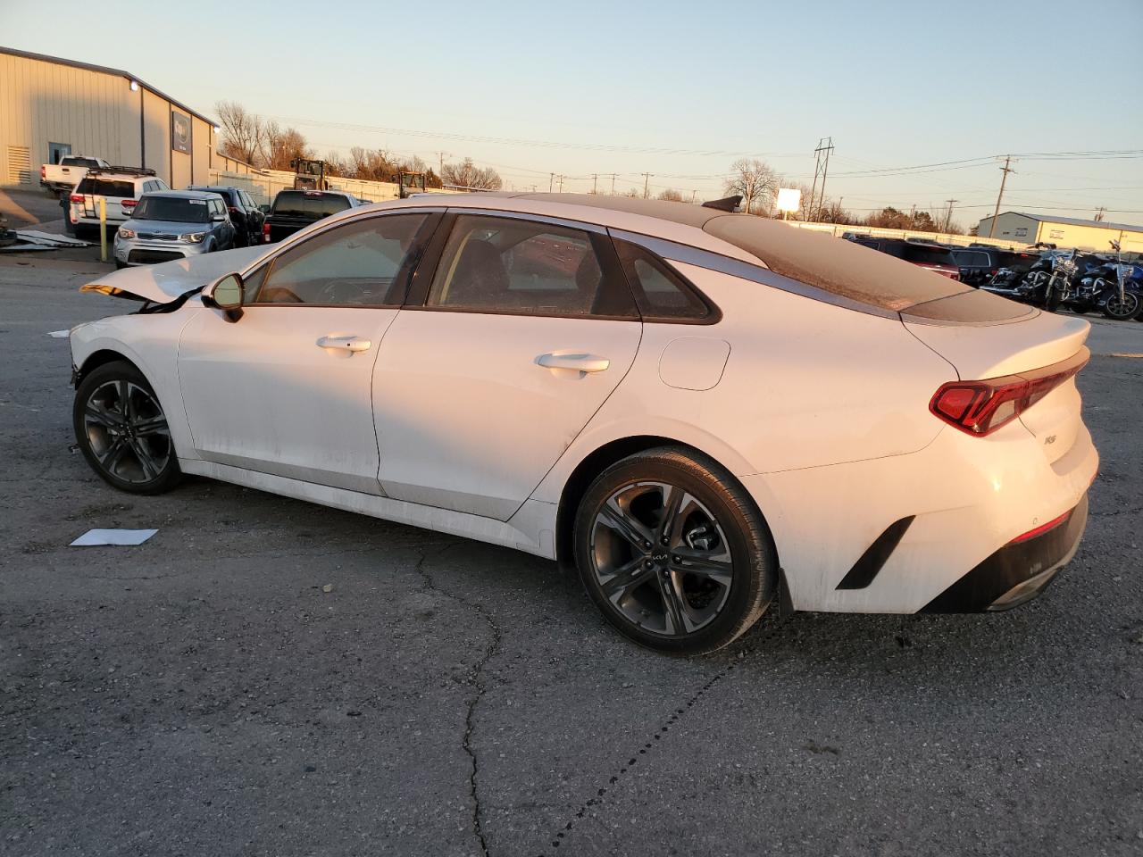 2022 Kia K5 - Image 2