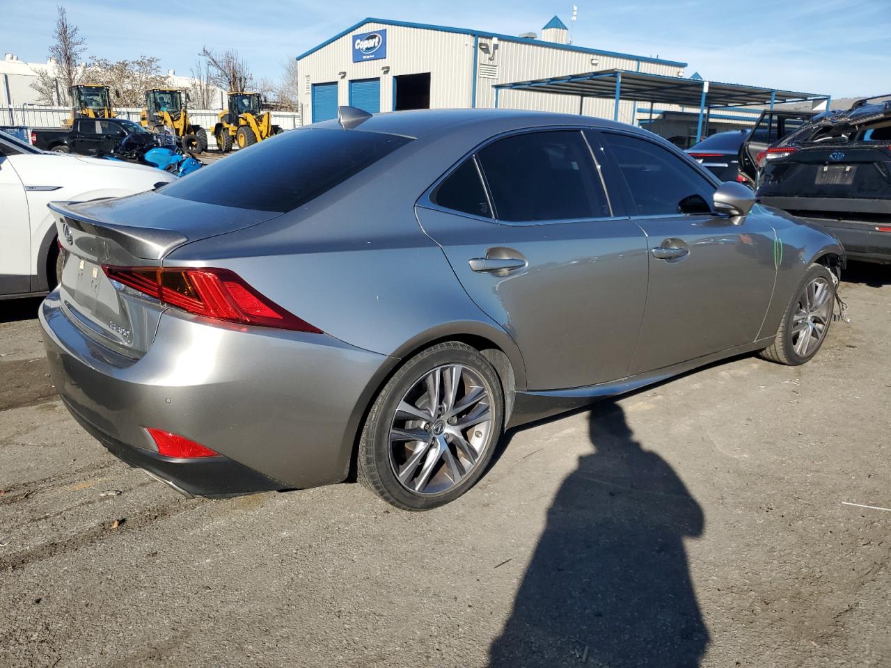 VIN JTHDA1D25L5107518 2020 LEXUS IS no.3