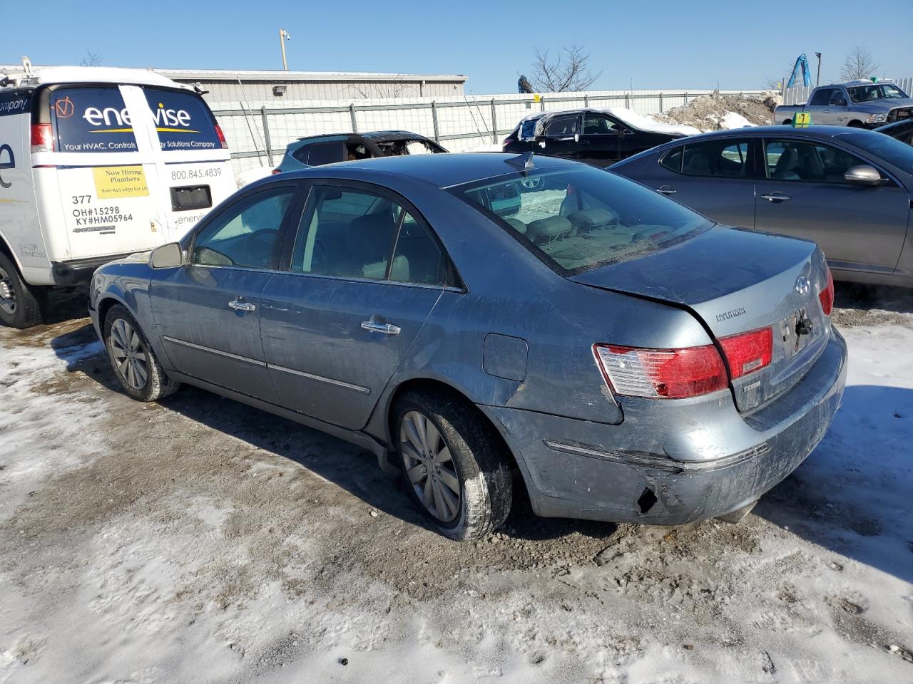 2010 Hyundai Sonata - Image 2