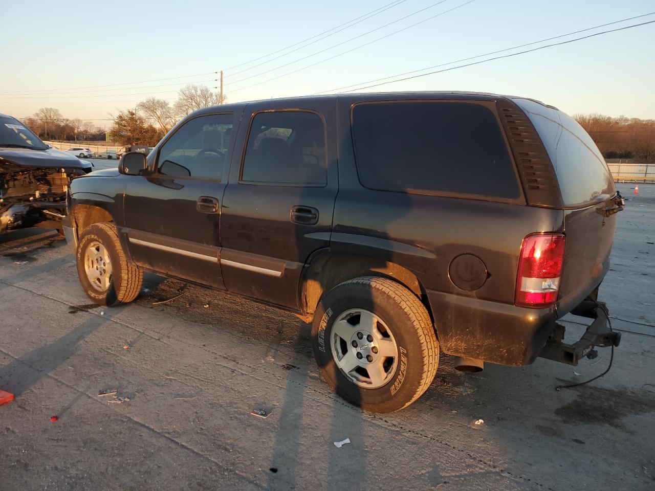 2004 Chevrolet Tahoe - Image 2