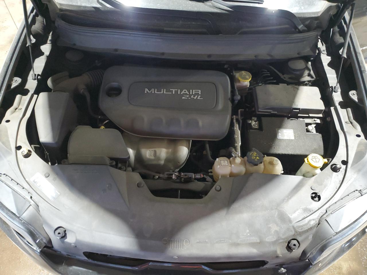 2019 Jeep Grand Cherokee - Image 11